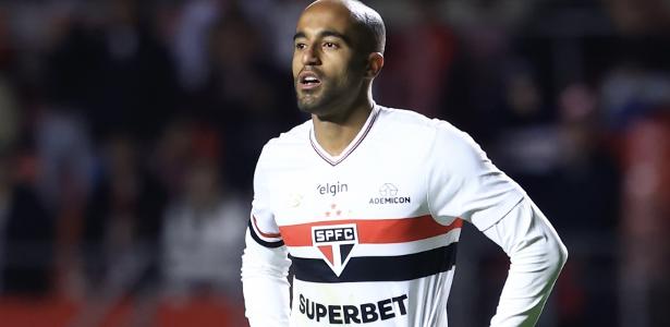 Lucas não define data de retorno e considera improvável atuar contra a LDU após artroscopia - Imagem do artigo original