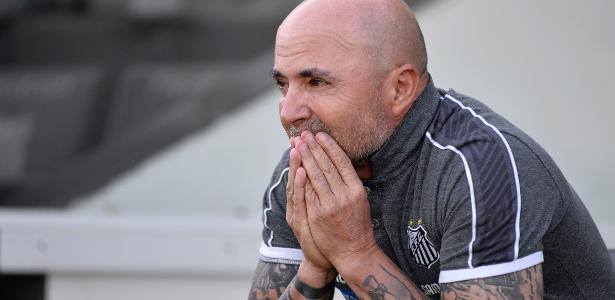 Sampaoli exige quatro reforços, contrato além da gestão atual e salário alto para voltar ao Santos - Imagem do artigo original