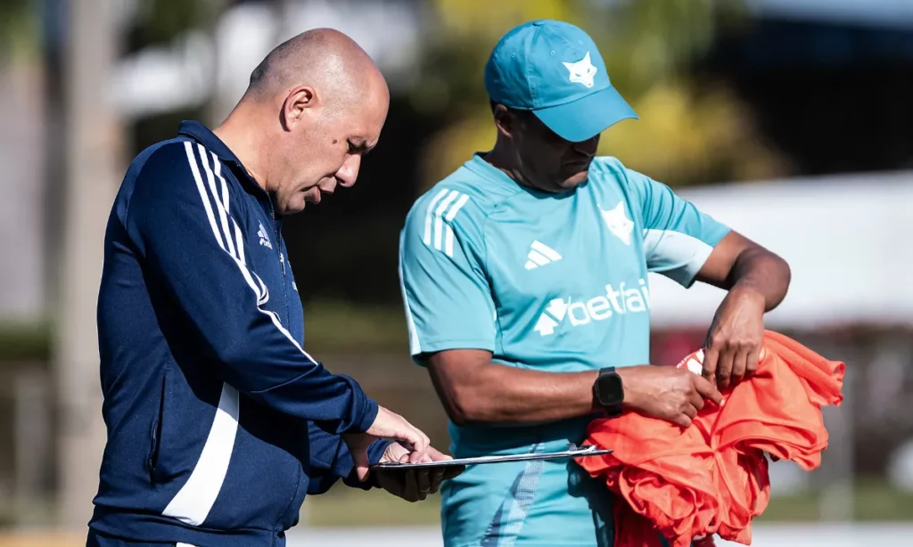 Cruzeiro corre risco de perder a vice-liderança antes do término oficial do primeiro turno