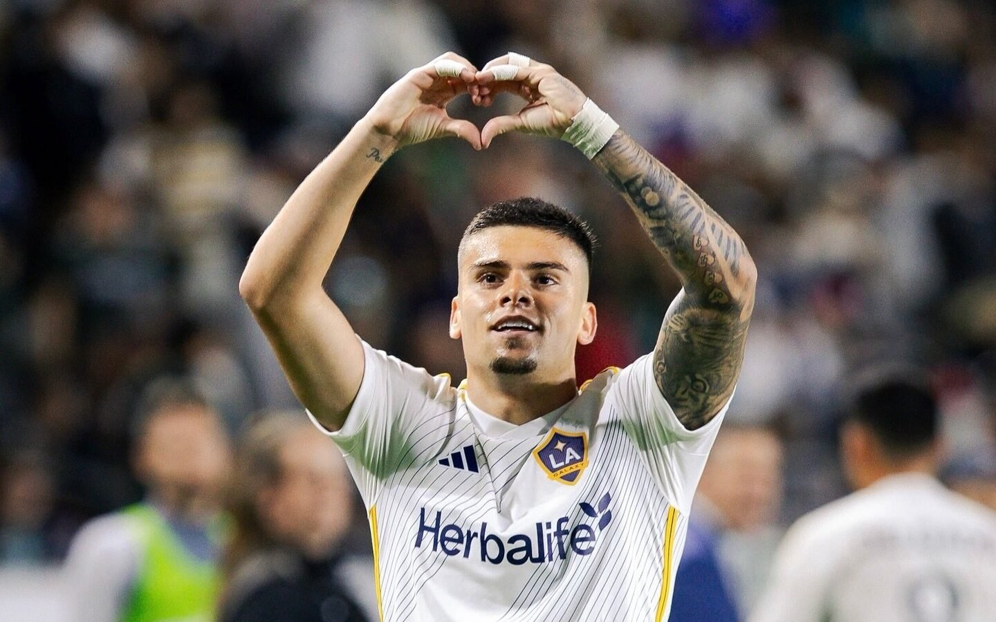 LA Galaxy rejeita oferta por Gabriel Pec e frustra possível lucro do Vasco - Imagem do artigo original