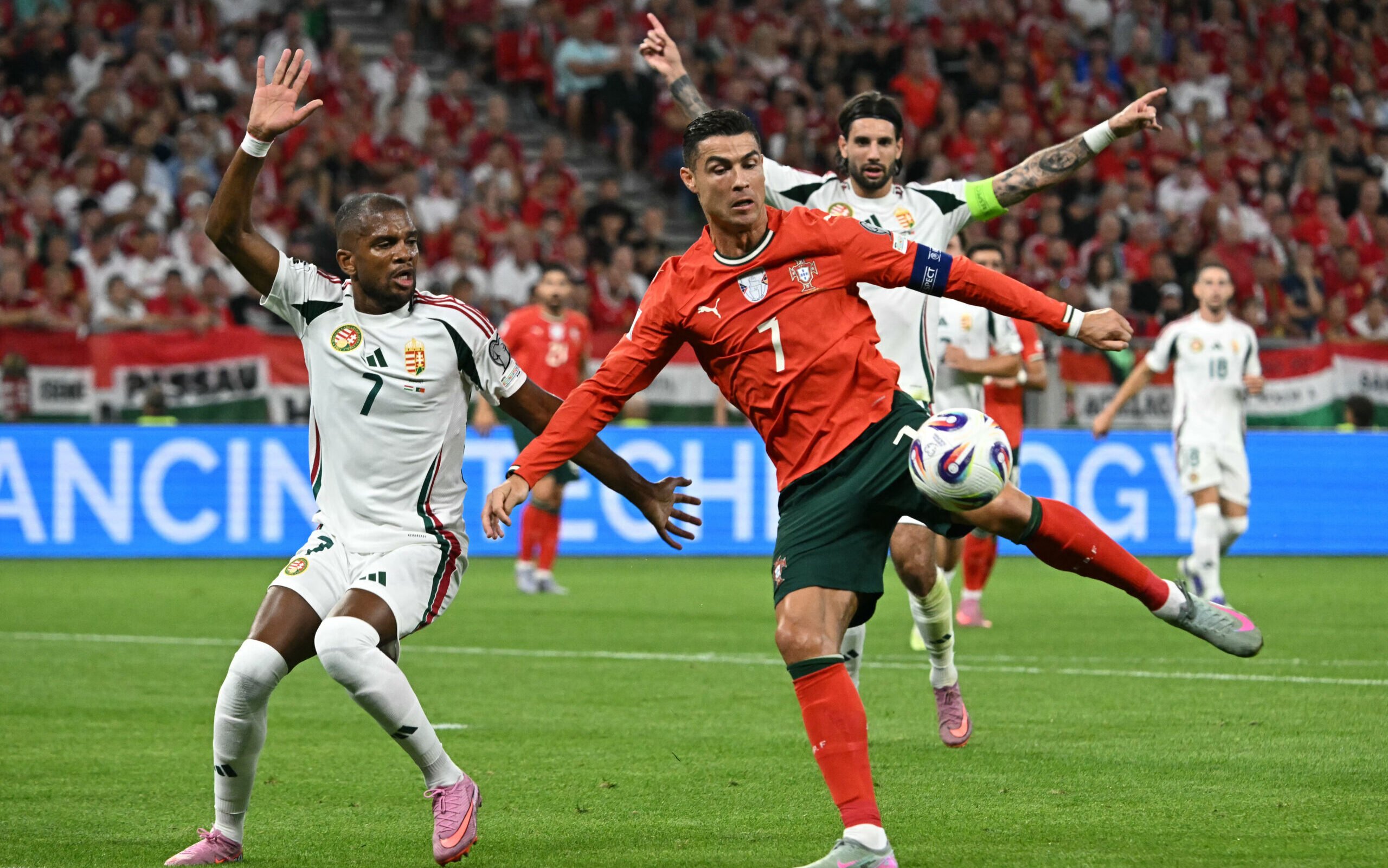 Cristiano Ronaldo iguala recorde mundial em jogos de Eliminatórias - Imagem do artigo original