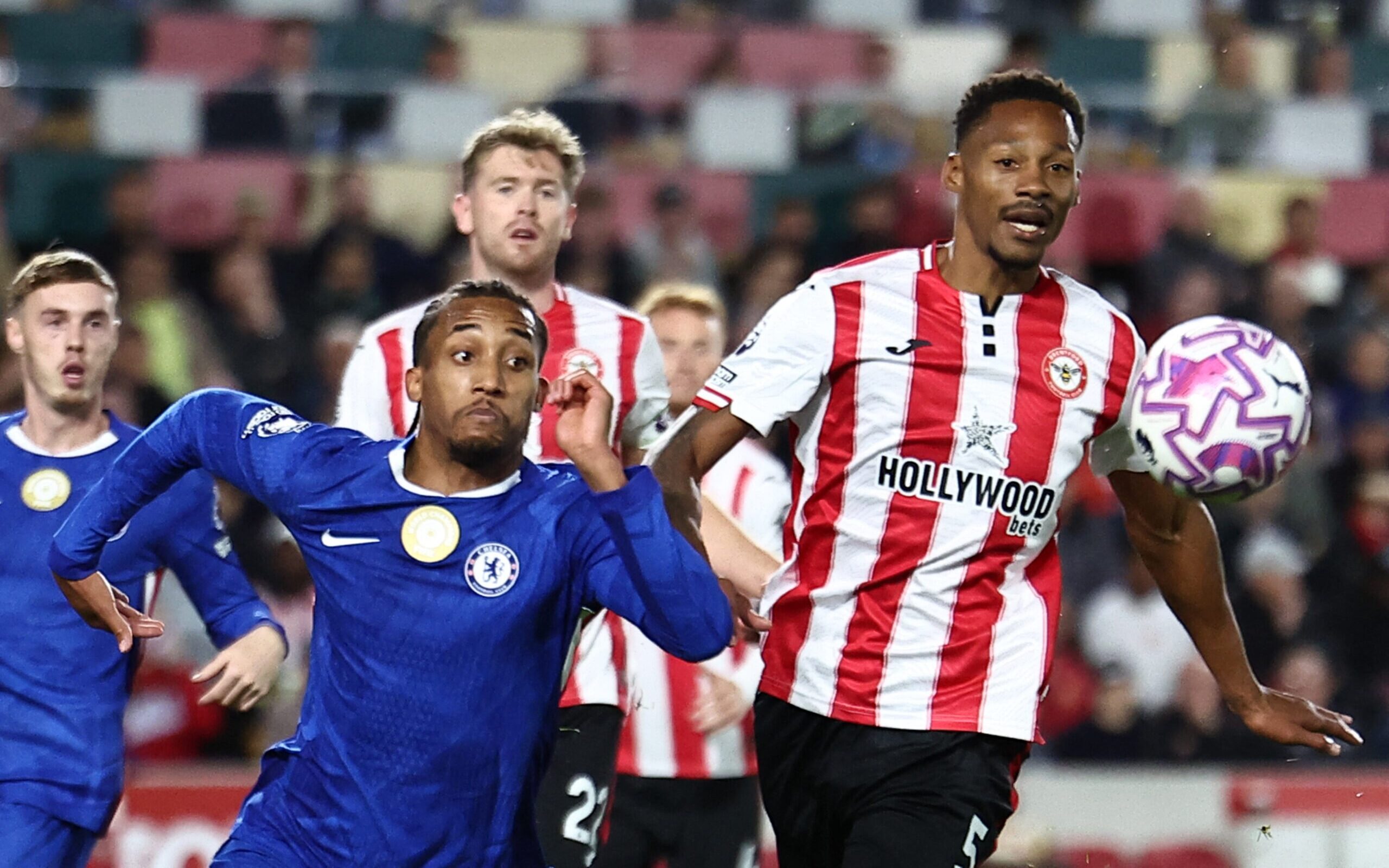 Brentford marca no fim e arranca empate com Chelsea pela Premier League - Imagem do artigo original