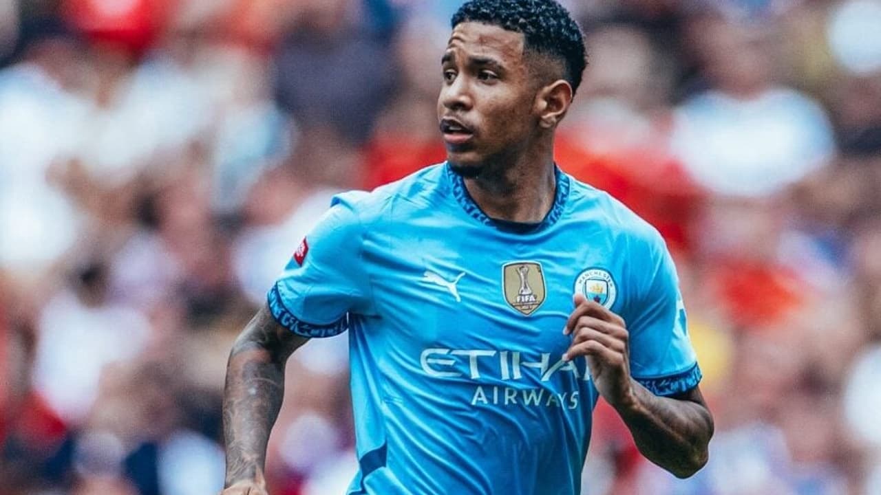 Manchester City toma decisão sobre futuro de Savinho - Imagem do artigo original