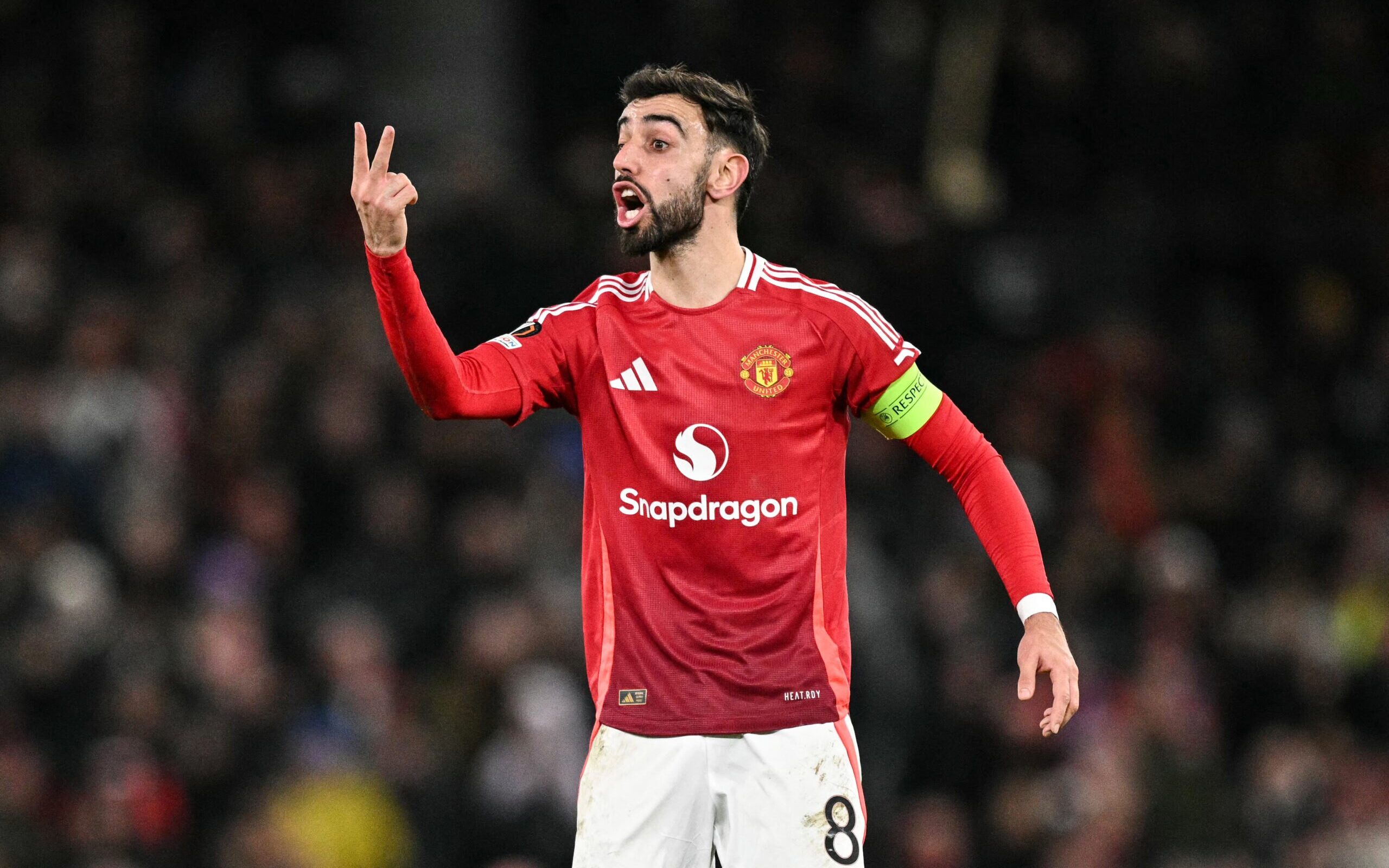 Ex-jogador do Manchester United afirma que Bruno Fernandes “não é um líder” - Imagem do artigo original