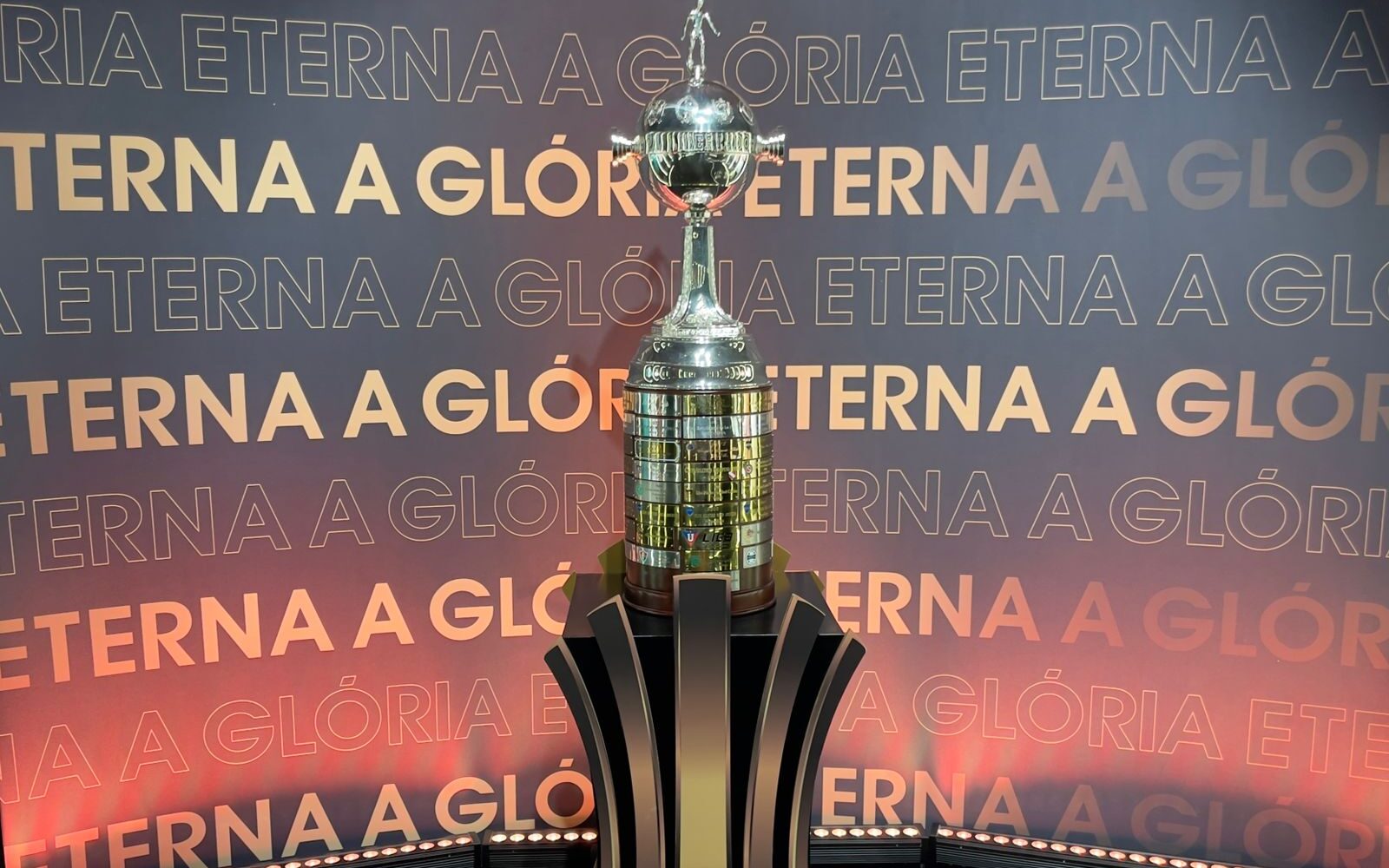 Conmebol define calendário das semifinais da Libertadores para Flamengo e Palmeiras - Imagem do artigo original