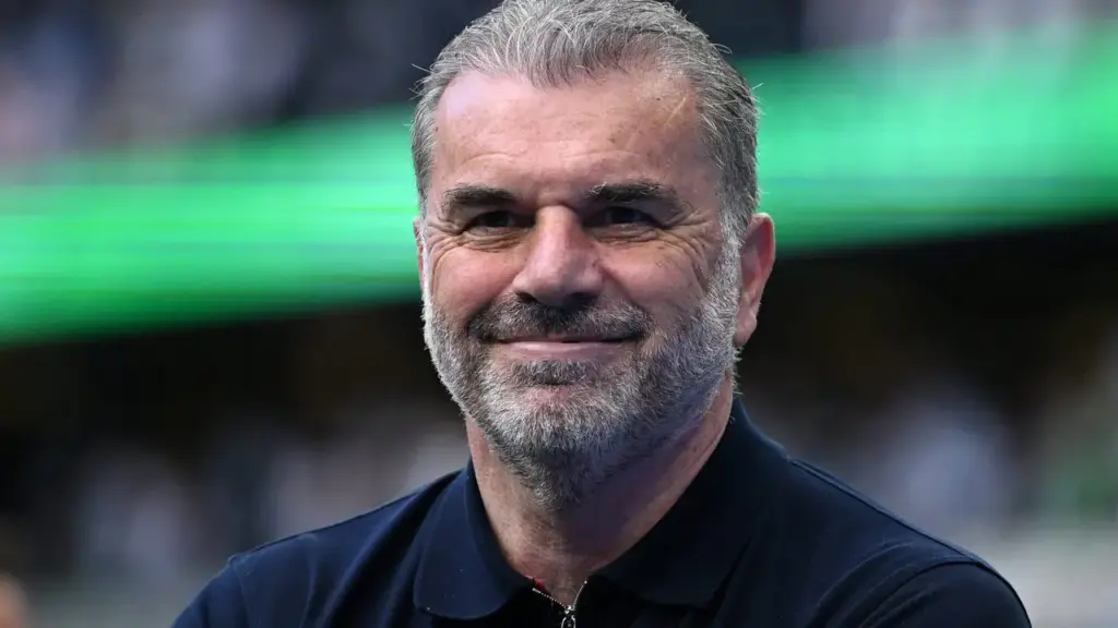 Nottingham Forest anuncia Julen Lopetegui como novo treinador