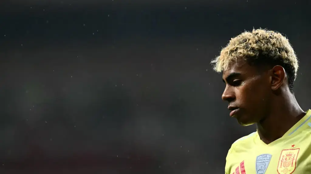 Treinador do Barcelona confirma lesão de Yamal e critica responsáveis: “Não se importam”