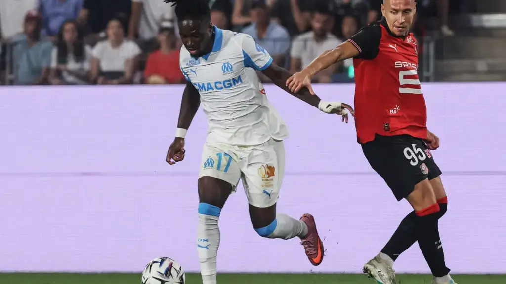 Rabiot e Rowe voltarão a se enfrentar na Serie A após incidente em vestiário