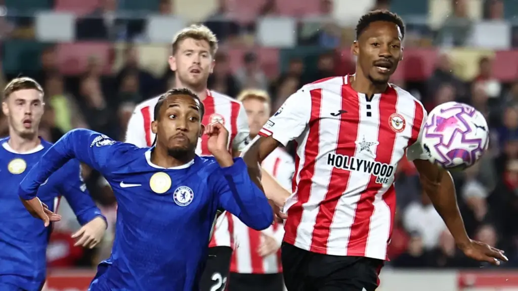 Brentford marca no fim e arranca empate com Chelsea pela Premier League