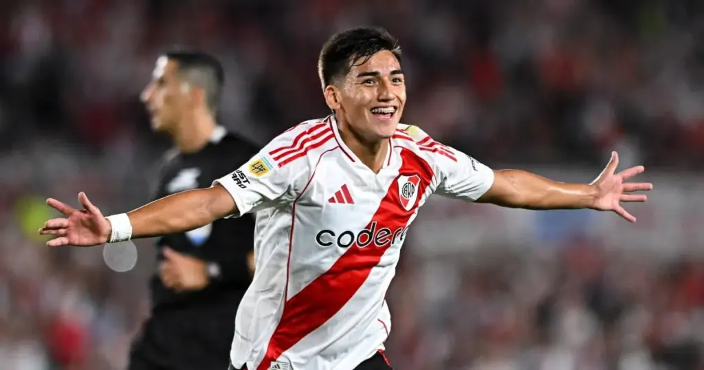 Chelsea e Barcelona disputam Ian Subiabre, joia de €30 milhões do River Plate