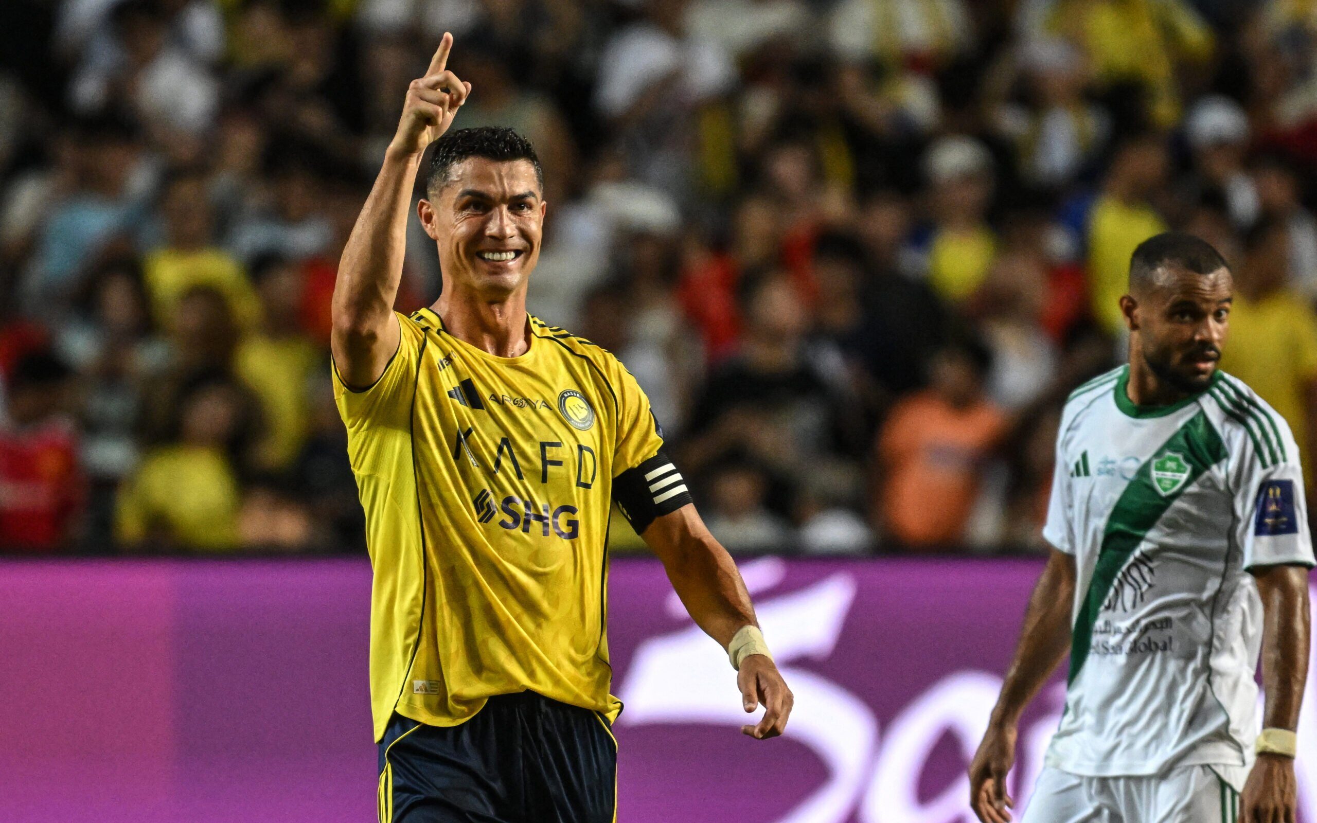 Salário de Cristiano Ronaldo supera receita anual de 17 clubes da Série A, mostra levantamento - Imagem do artigo original