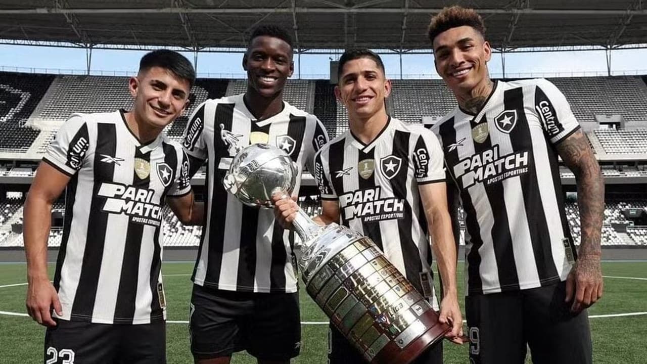 Europeus se rendem à atuação de ex-Botafogo: ‘Desculpa por subestimar’ - Imagem do artigo original