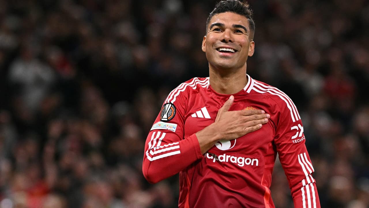 Ídolo do Manchester United solicita saída de Casemiro e aponta substituto - Imagem do artigo original