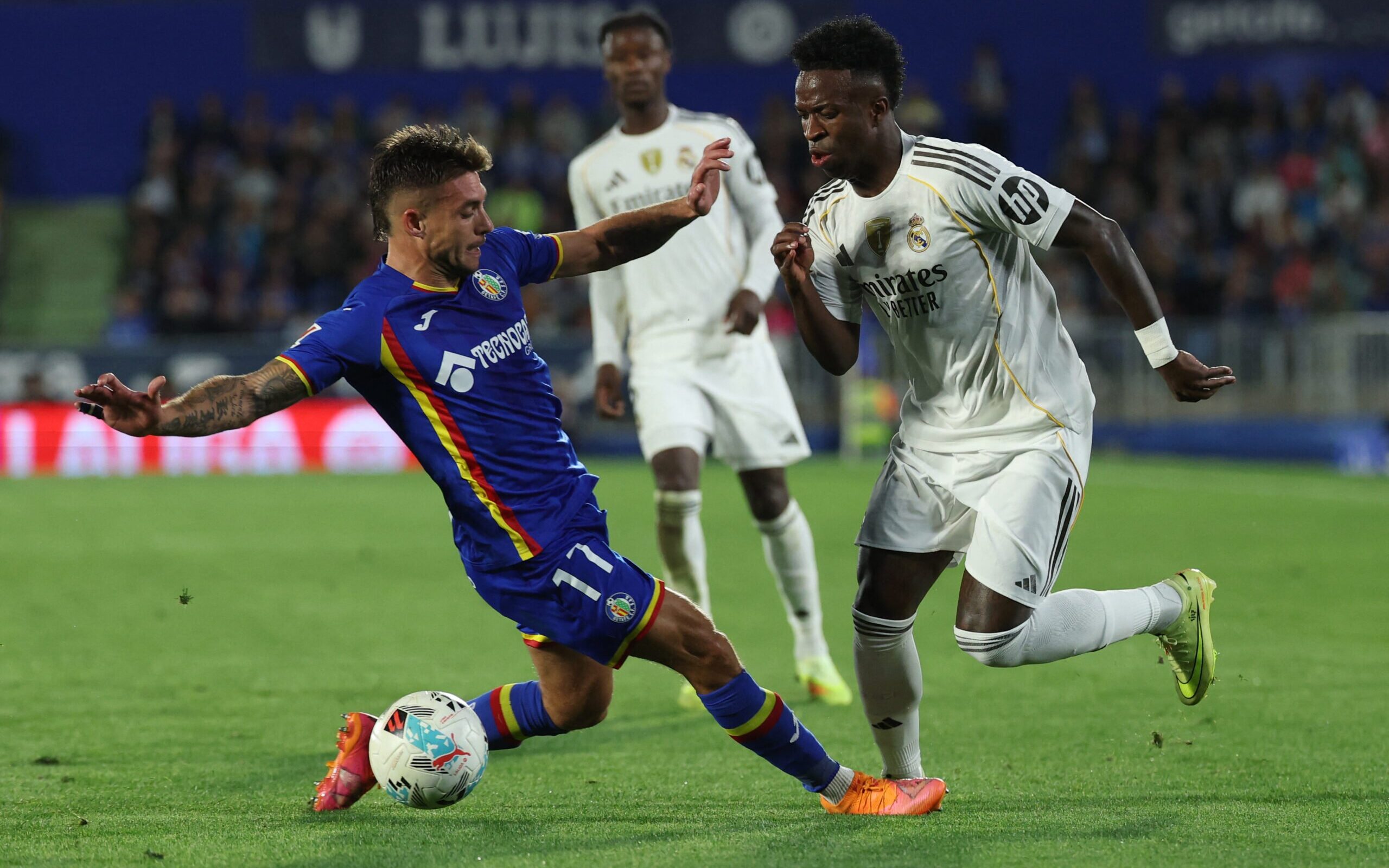 Técnico do Getafe critica Vinícius Júnior e afirma que atacante “não tem que vir” - Imagem do artigo original