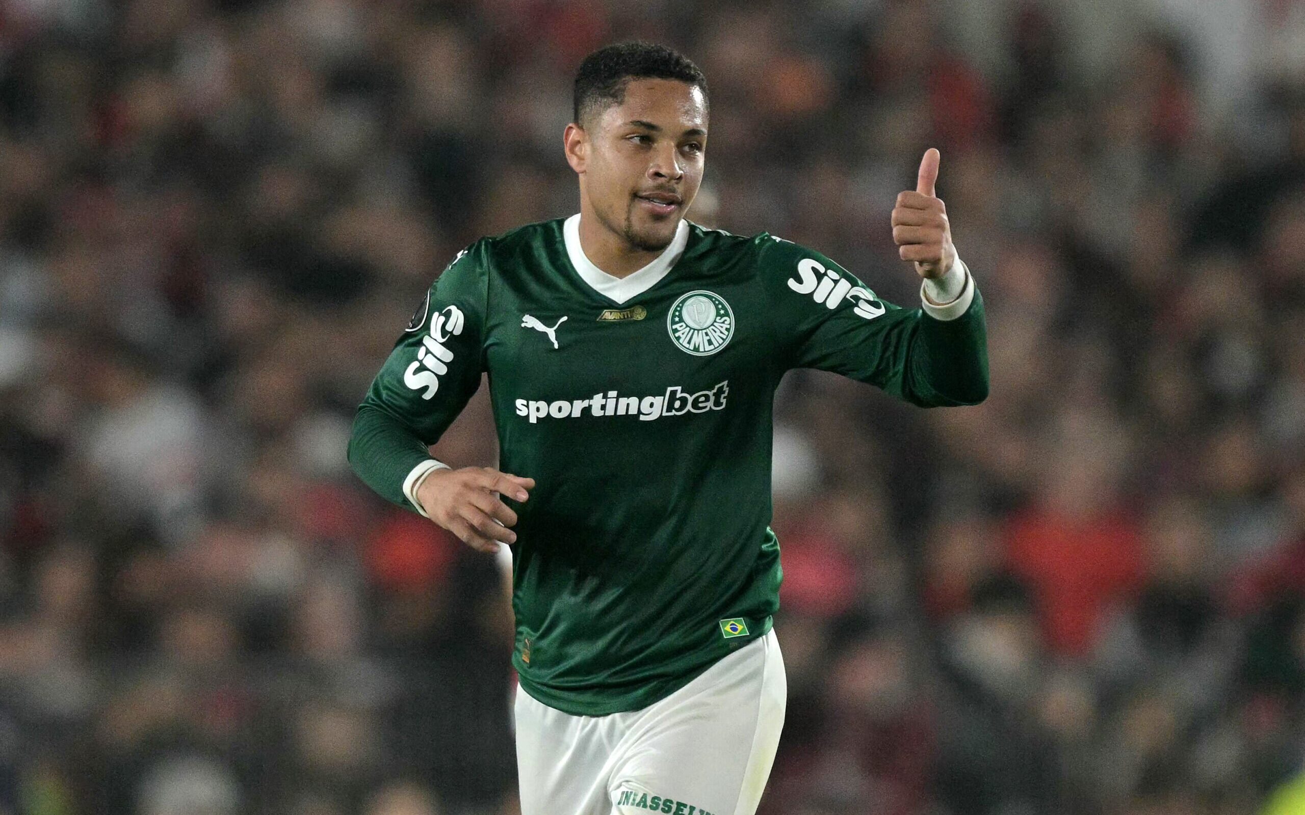 Espanhóis reagem à convocação de Vitor Roque e dizem que Ancelotti “se rendeu” - Imagem do artigo original