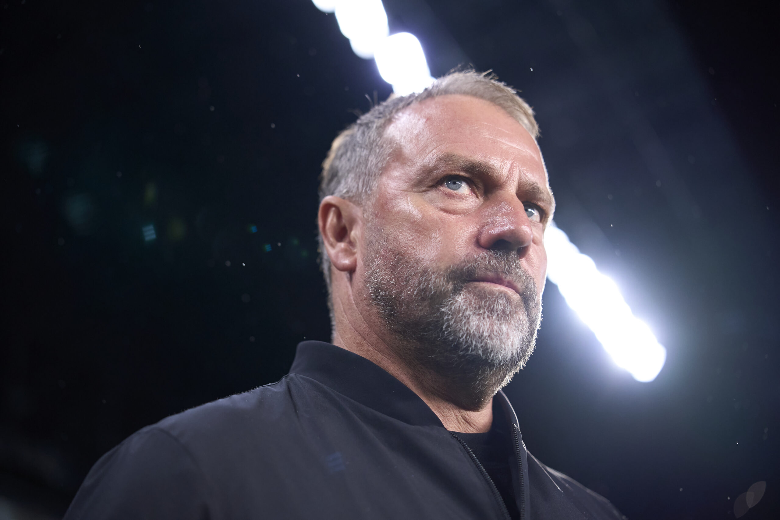 Keown diz que Barcelona precisa de zagueiro para sonhar com título da Champions League - Imagem do artigo original