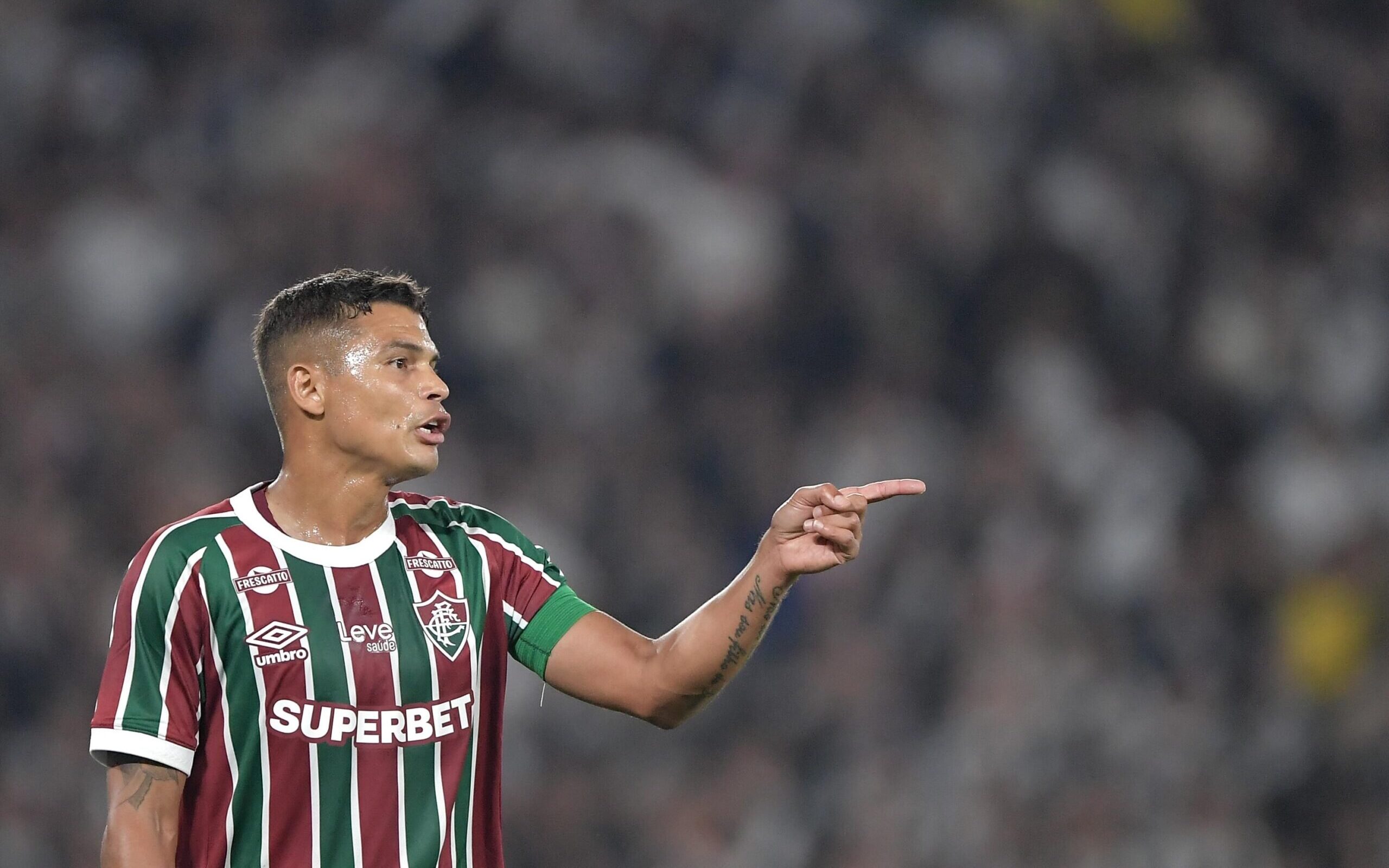 Treinador de gigante europeu aprova chegada de Thiago Silva - Imagem do artigo original