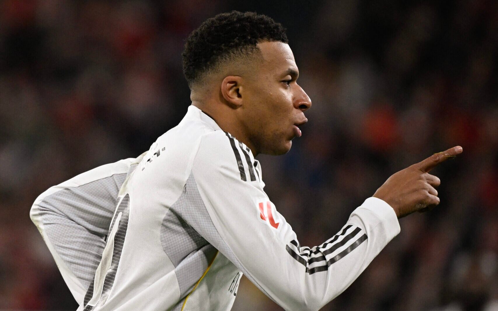 Mbappé alcança Yamal em valor de mercado, e Raphinha tem queda, mostra nova atualização - Imagem do artigo original