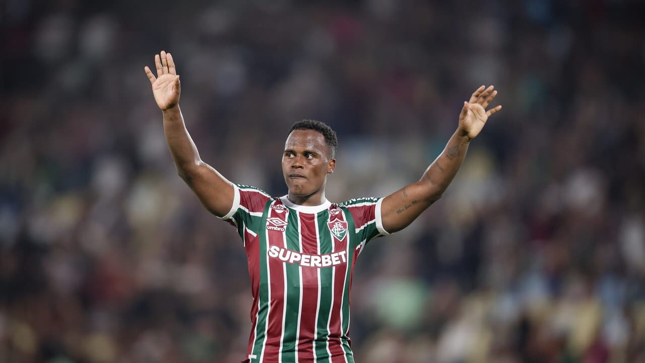 Mesmo afastado desde julho, Arias encerra 2025 liderando quatro estatísticas ofensivas no Fluminense - Imagem do artigo original