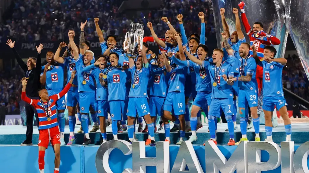 Cruz Azul aposta em ‘arma secreta’ e anuncia provável time para enfrentar o Flamengo no Mundial