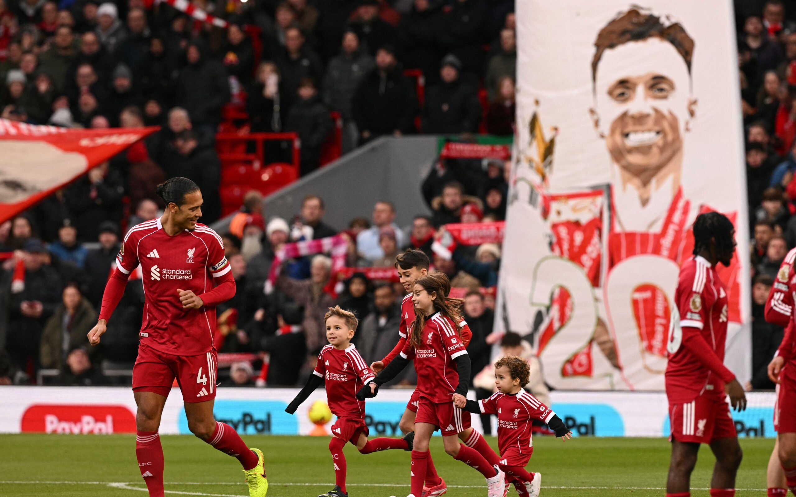 Agenda de transmissões de futebol desta quinta-feira, 1º de dezembro de 2025 - Imagem do artigo original