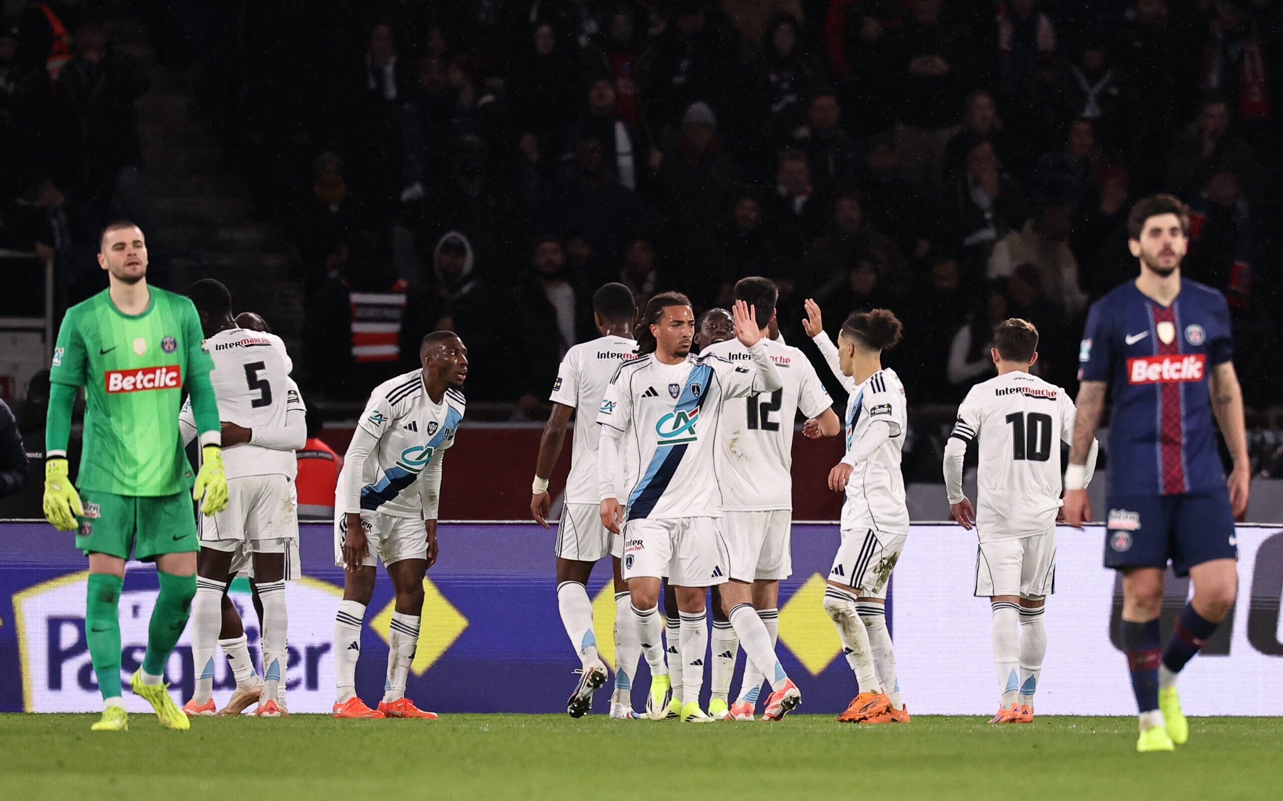 Ex-Flamengo, lei do ex: PSG é eliminado para rival na Copa - Imagem do artigo original