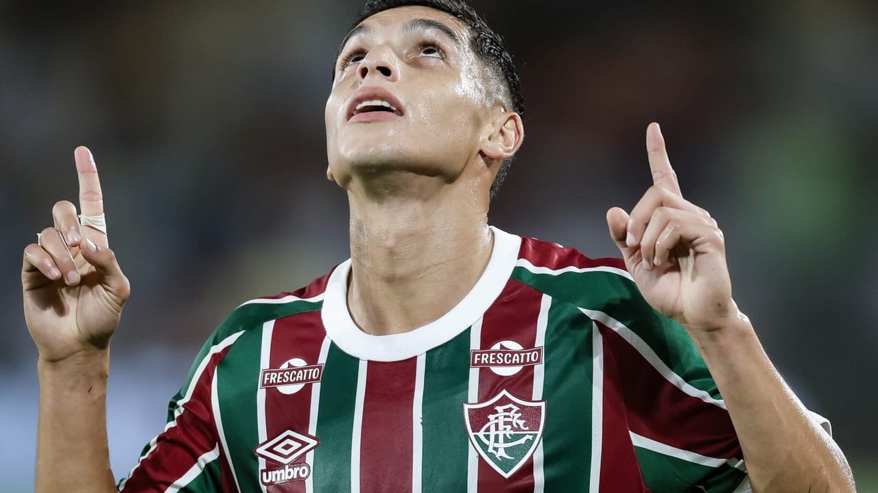 Fluminense recebe oferta do Boca Juniors por Serna - Imagem do artigo original