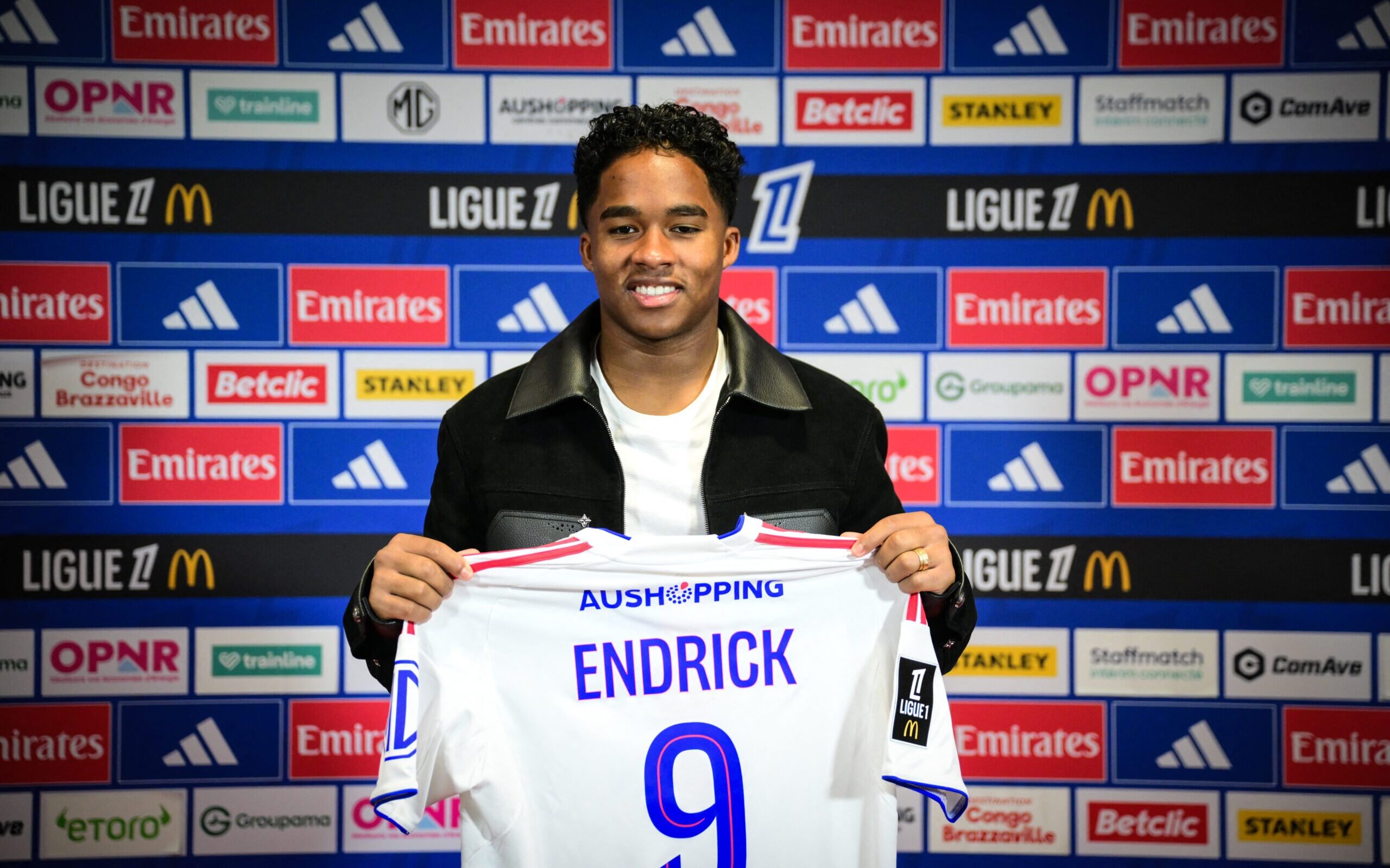 Ex-jogadores brasileiros do Lyon elogiam começo de Endrick e falam em “casamento perfeito” - Imagem do artigo original