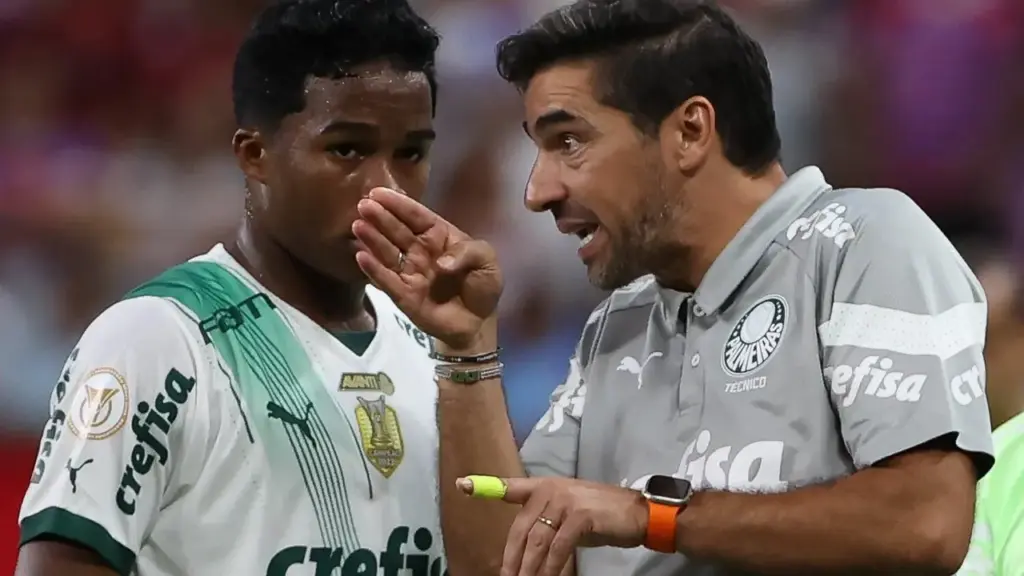 Endrick relata apoio de Abel Ferreira após deixar o Real Madrid