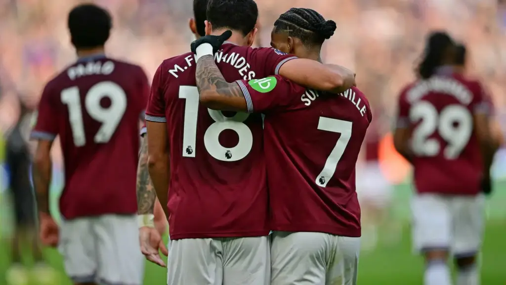 Lucas Paquetá é citado como “problema” após vitória do West Ham; meia segue na mira do Flamengo