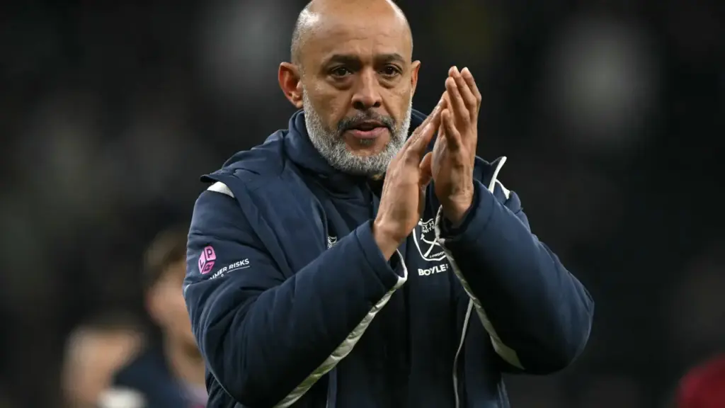 West Ham contrata atacante ex-Barcelona em meio a possível saída de Lucas Paquetá para o Flamengo